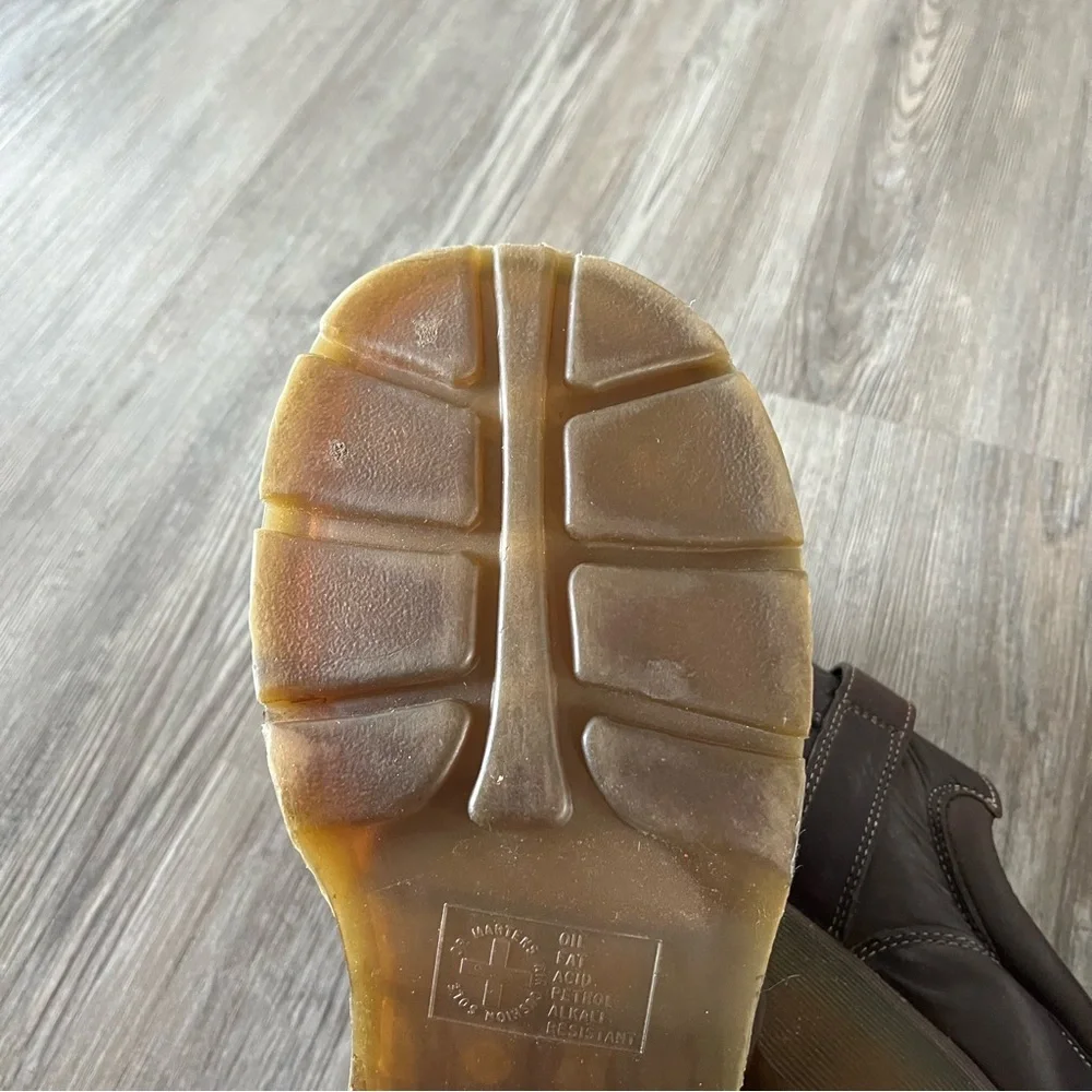 Doc Marten Women's 10/ Men's 9 Leather Shoes - Picture 4 of 10